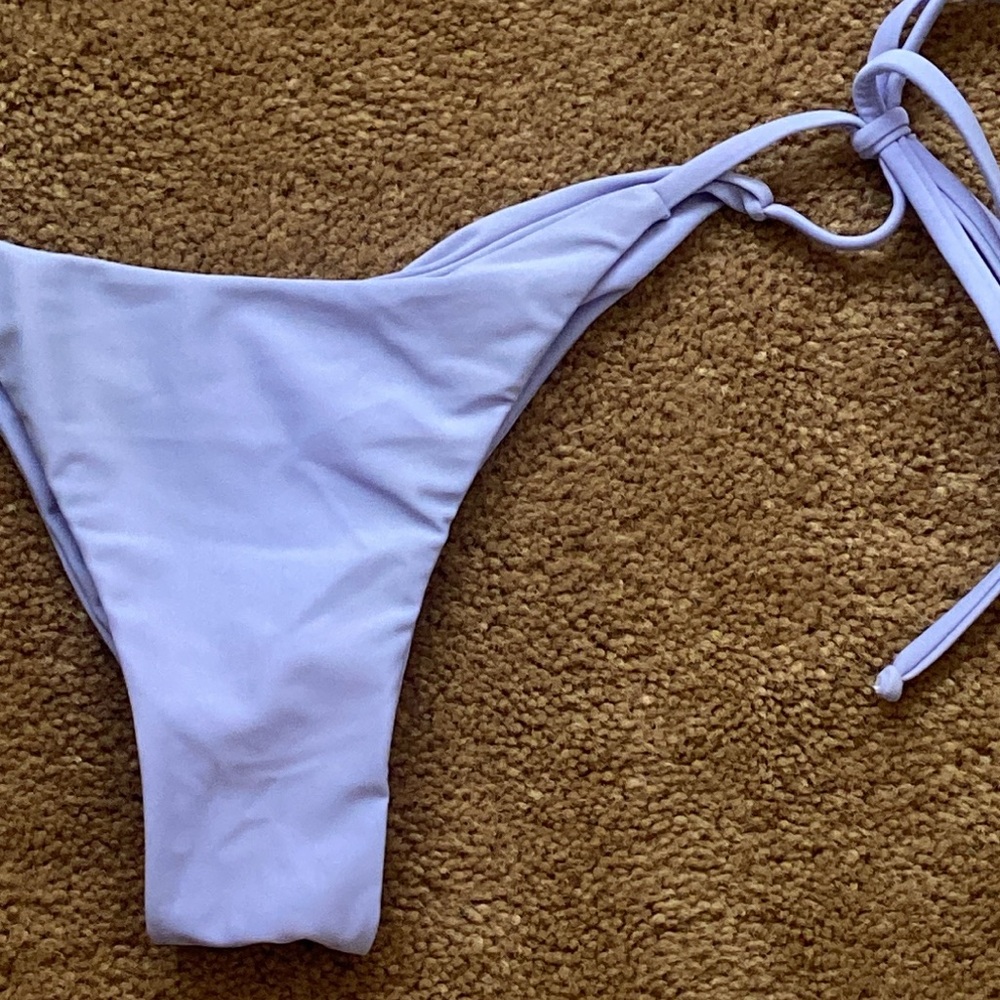 ๐ Bikini ๐ - Picture 3 of 5